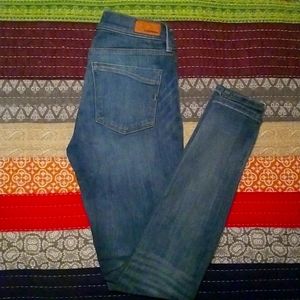 Express legging mid rise with mid-light wash jeans size 4R